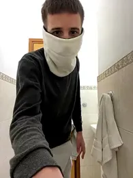 petiteyanel webcam model stream image