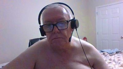 BareWaves webcam model stream image