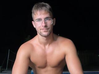 Forest Nichols webcam model stream image