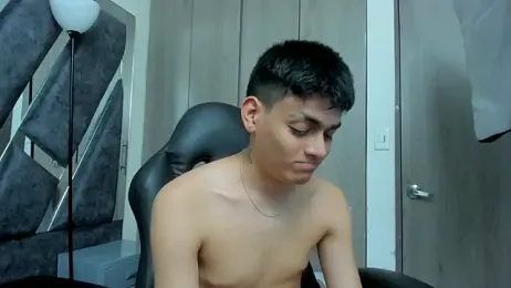 Yef_Thin webcam model stream image