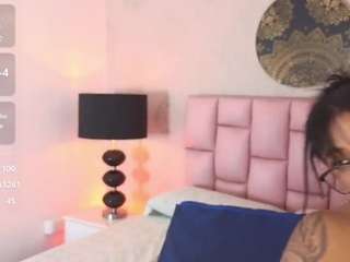 ashley-bruce webcam model stream image