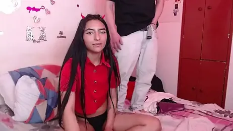 Isis_Robert webcam model stream image