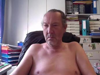 HMStraps01 webcam model stream image