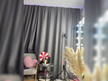 LolaDoll webcam bongacams model stream image