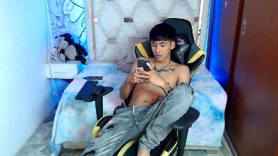 Yiisu_1 webcam model stream image