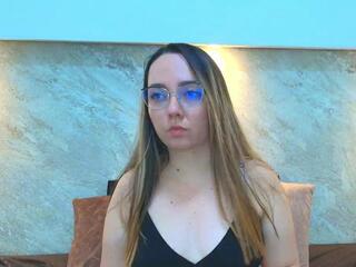 Ashlley Bennet webcam model stream image