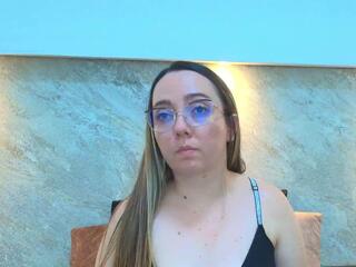 Ashlley Bennet webcam model stream image