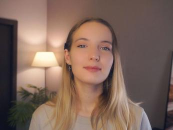 RessieKaua webcam model stream image