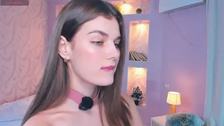 FloraDobb webcam model stream image