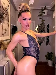 Crystal_________ webcam model stream image
