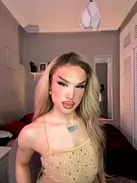 Crystal_________ webcam model stream image