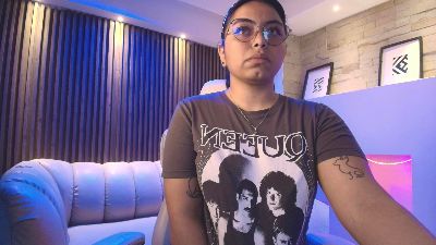 AuroraWillow webcam model stream image