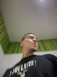 adam-rivera webcam model stream image