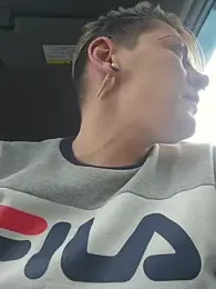 PinkTheHawk webcam model stream image