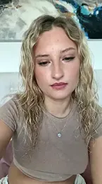 MileySummer webcam model stream image