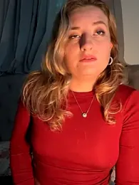 MileySummer webcam model stream image