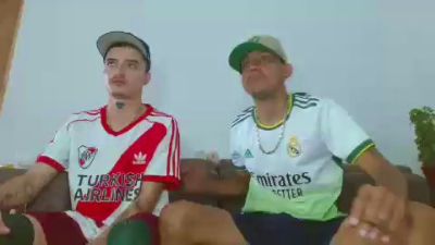 Skinny23cm webcam model stream image