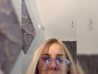 stasyandvalya webcam bongacams model stream image