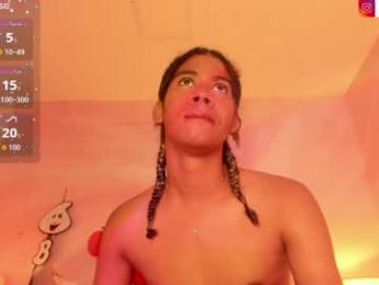 maxim_walker webcam model stream image