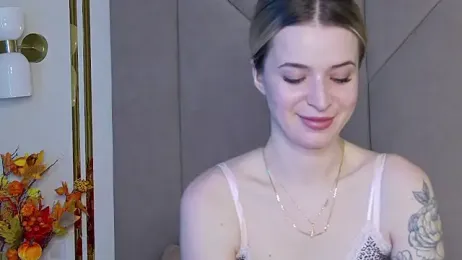 Touch_me webcam model stream image