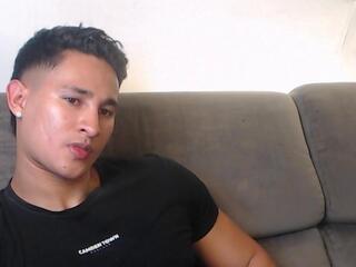 Benjamin Cooperk webcam model stream image