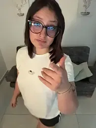 Megan_lu2 webcam model stream image