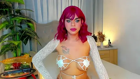 MochaliciousTransOnTop webcam model stream image