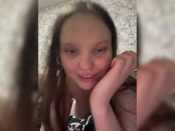 SweetRaffaellaDi webcam model stream image