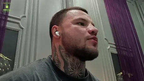 OliverSport webcam model stream image