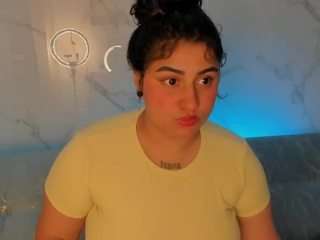 alessa-clu webcam model stream image