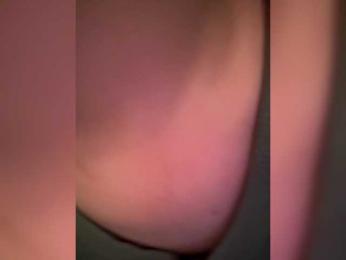 ZzzMonika webcam model stream image