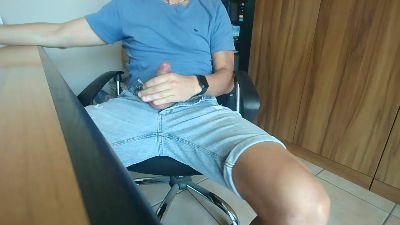 adam9987 webcam model stream image