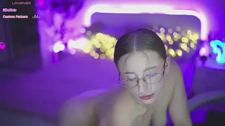 SilverrMoon webcam model stream image