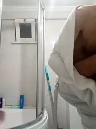 OGUZOZAN webcam model stream image