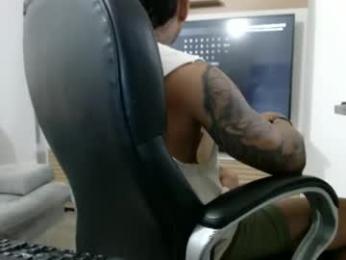 exotic_dude webcam model stream image