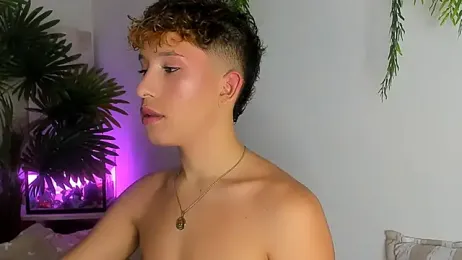 Angel_superhuge webcam model stream image