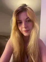 Cassycum webcam model stream image