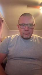 Peter8_5 webcam model stream image