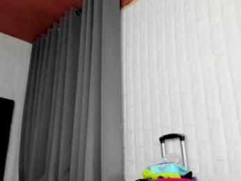 hottycrishinaxx webcam model stream image