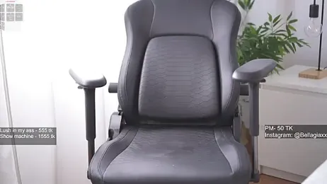 BellaGiaxx webcam model stream image