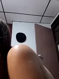 LaraCaliente webcam model stream image