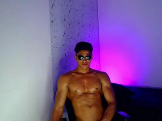 Ulises Brown webcam model stream image