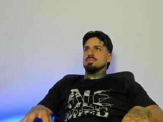 Enzo Aren webcam model stream image