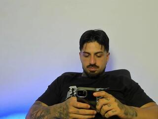 Enzo Aren webcam model stream image