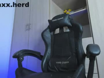 jaxxxonherd webcam model stream image
