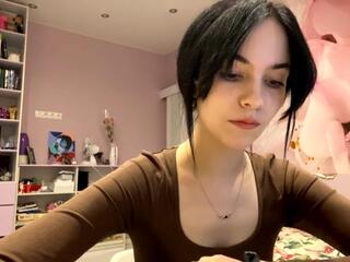 Karoline Mcclanahan webcam model stream image