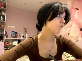 Karoline Mcclanahan webcam model stream image