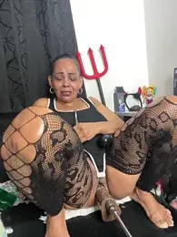 chiquimaturesexy webcam model stream image