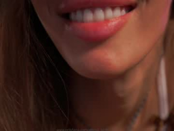 emma_land webcam model stream image
