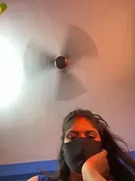 V-Hot-Sweti webcam model stream image